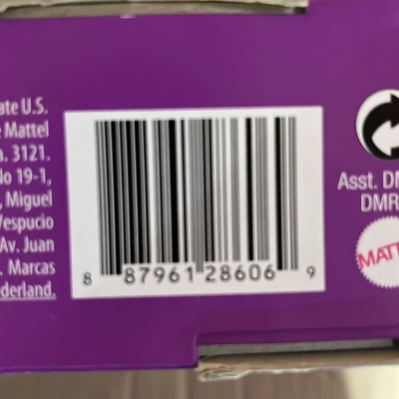 Barbie Retired Pink Passport 10 Piece Doll Set (OH) - Picture 6 of 8